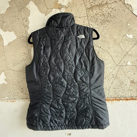 The North Face Vest Womens M Quilted Puffer Vest Black Full Zip Floral Stitched - Picture 6 of 6